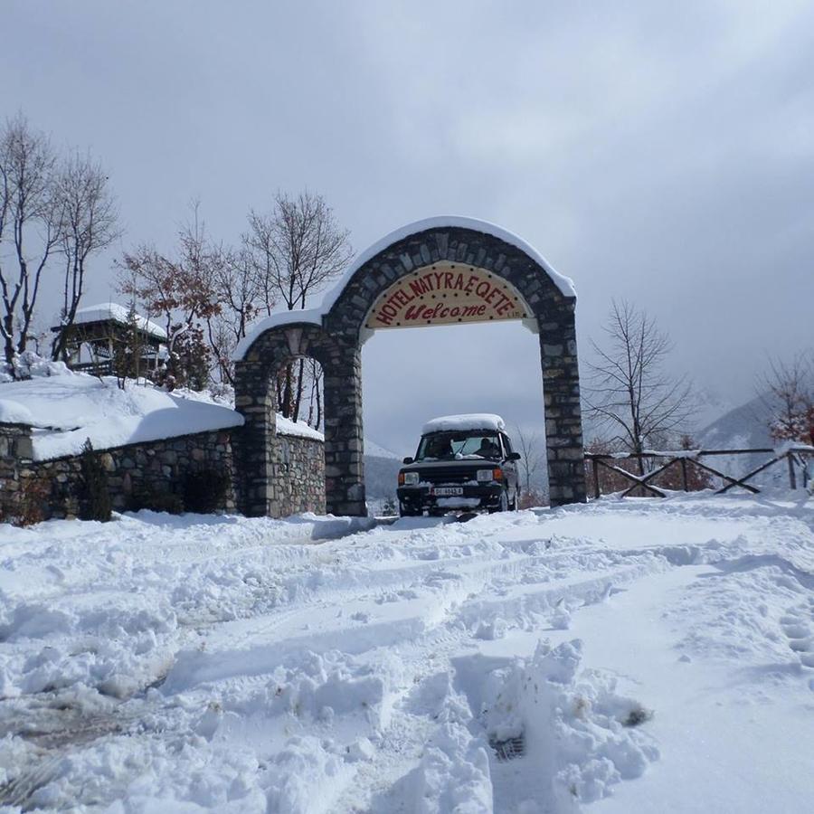 Hotel Natyra E Qete Peshkopi Exteriör bild